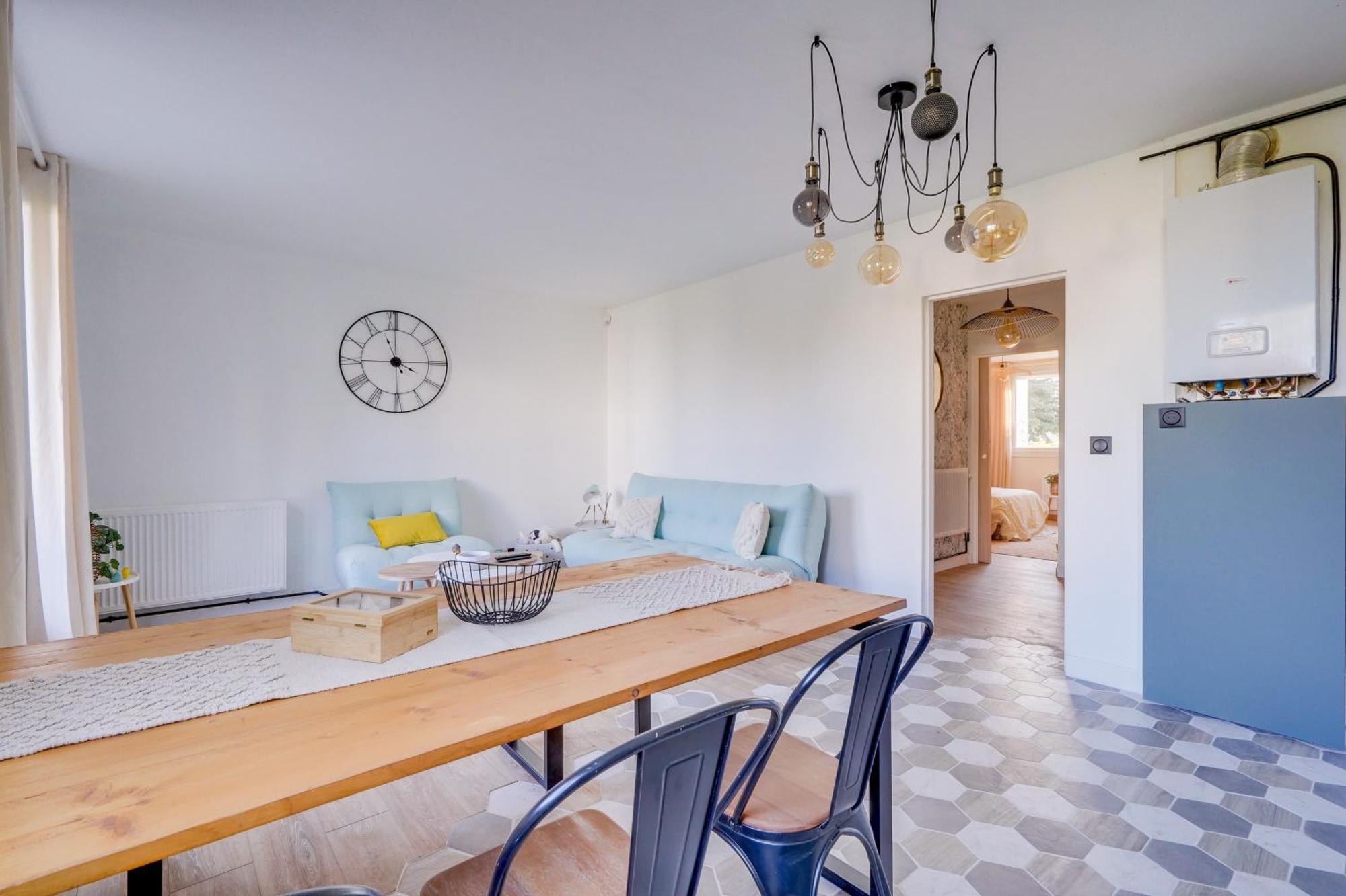 Apartment Fridhome Jacuzzi Parking Wifi Fibre 2min Tram Bruges