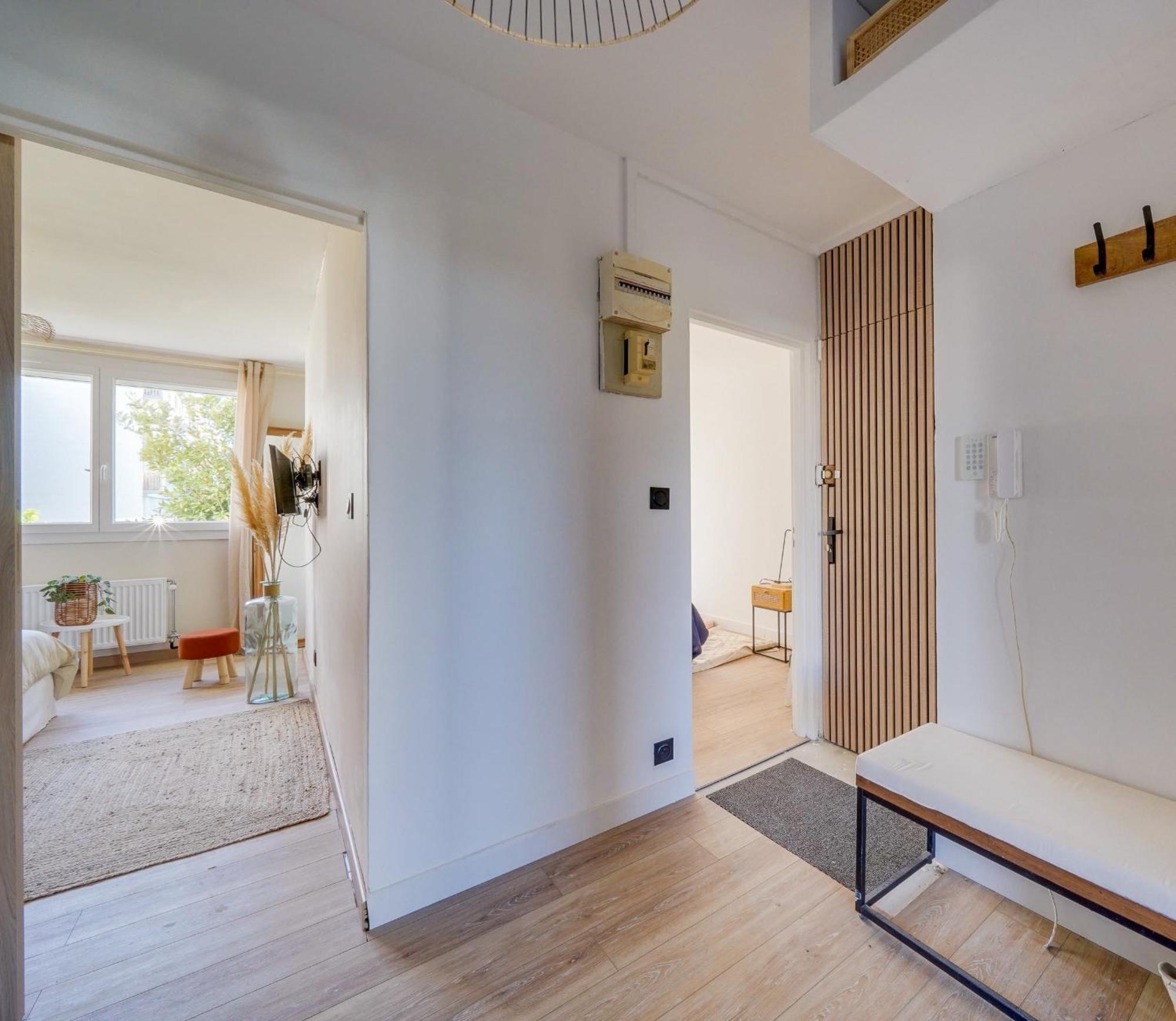 Fridhome Jacuzzi Parking Wifi Fibre 2min Tram Bruges